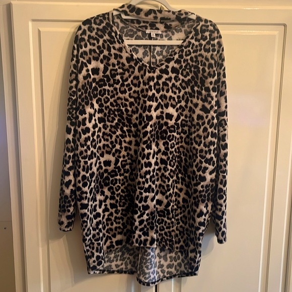 Leopard sweater by white birch - Picture 1 of 5